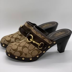 COACH monogram woman heeled mule